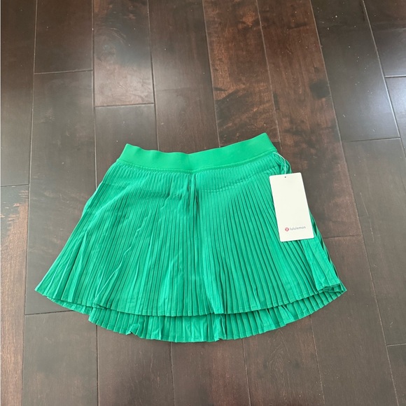 NWT Lululemon varsity HR pleated tennis skirt size 4 in Raceway Green - Picture 11 of 11